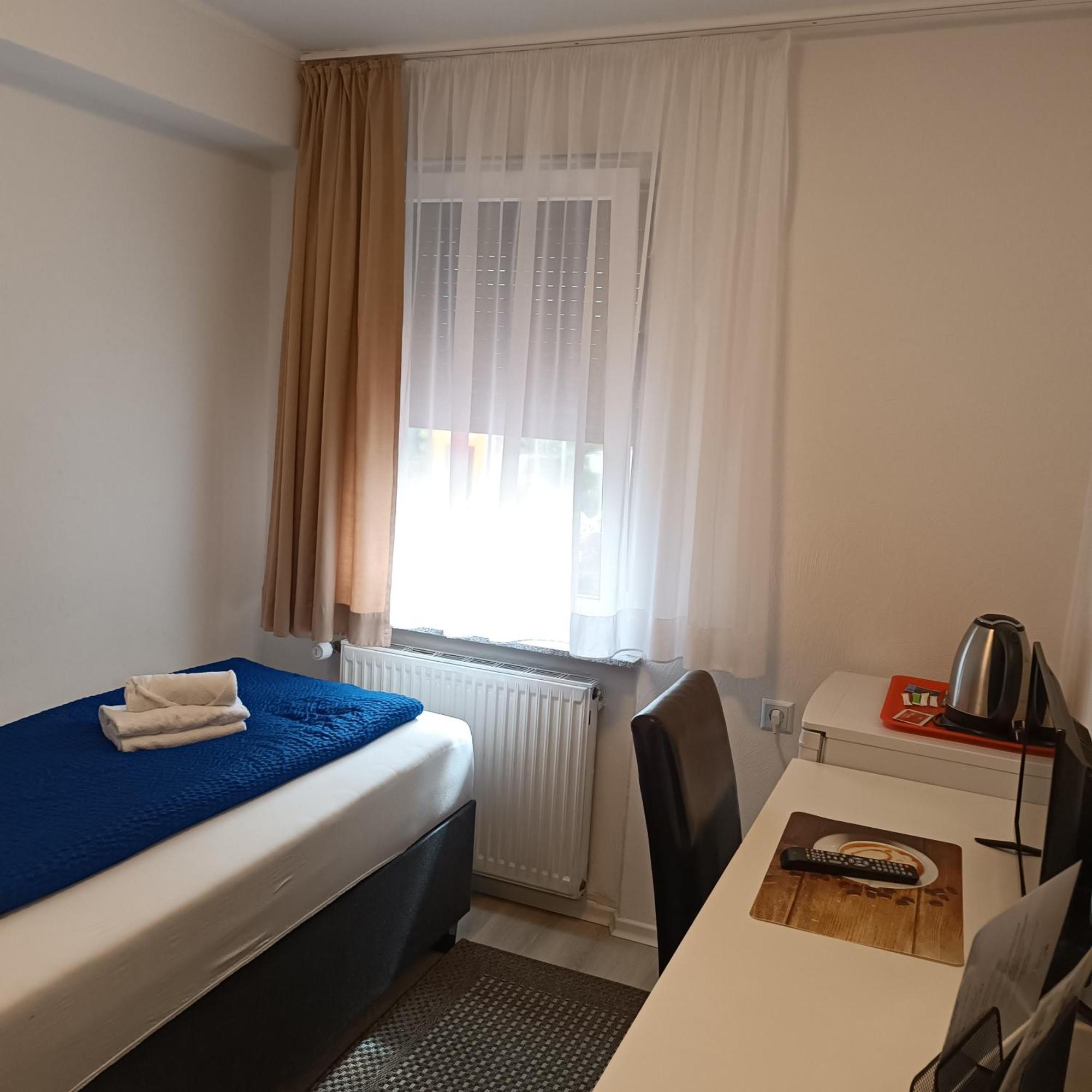 Hotel Hasselberg Кайзерслаутерн Экстерьер фото