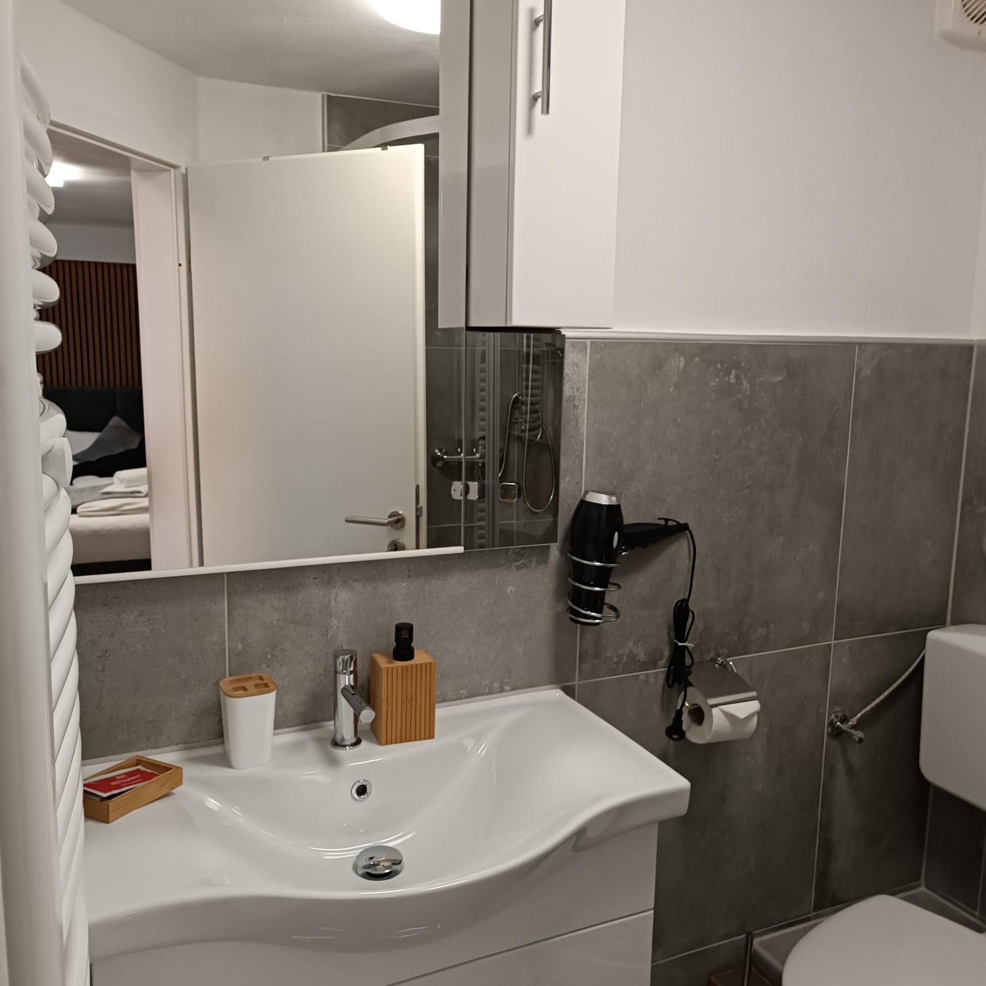 Hotel Hasselberg Кайзерслаутерн Экстерьер фото